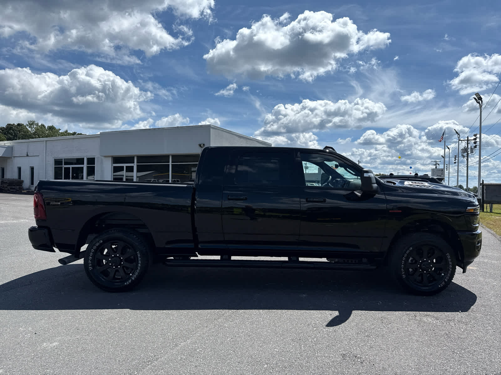 2025 RAM Ram 2500 RAM 2500 LARAMIE MEGA CAB 4X4 6'4' BOX