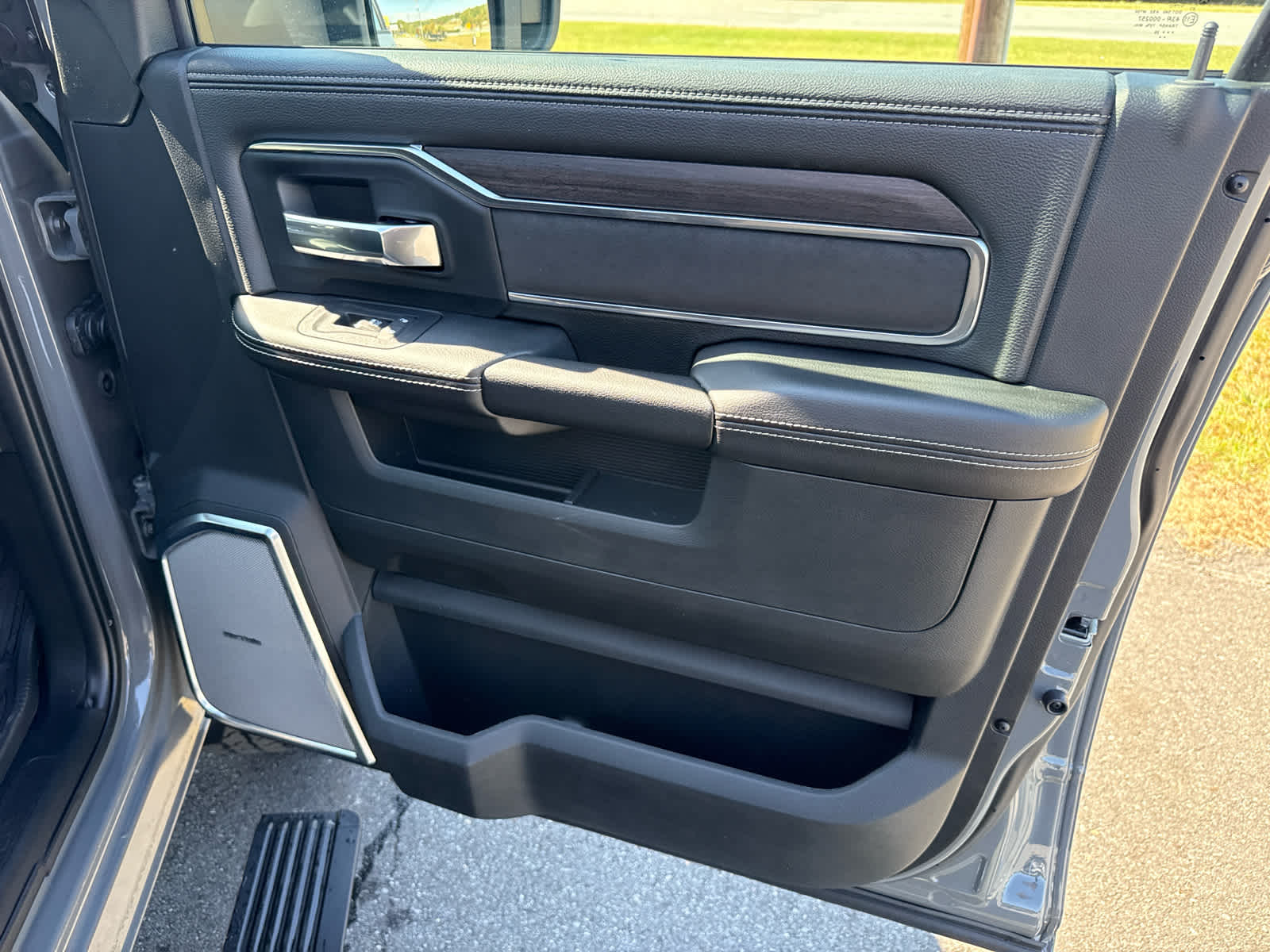 2026 RAM Ram 2500 RAM 2500 LARAMIE MEGA CAB 4X4 6'4' BOX