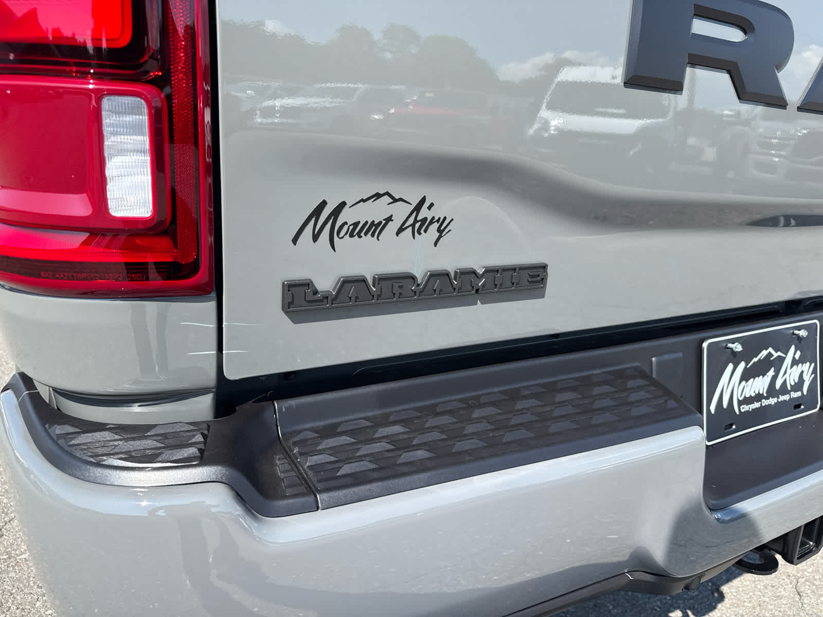 2026 RAM Ram 2500 RAM 2500 LARAMIE MEGA CAB 4X4 6'4' BOX