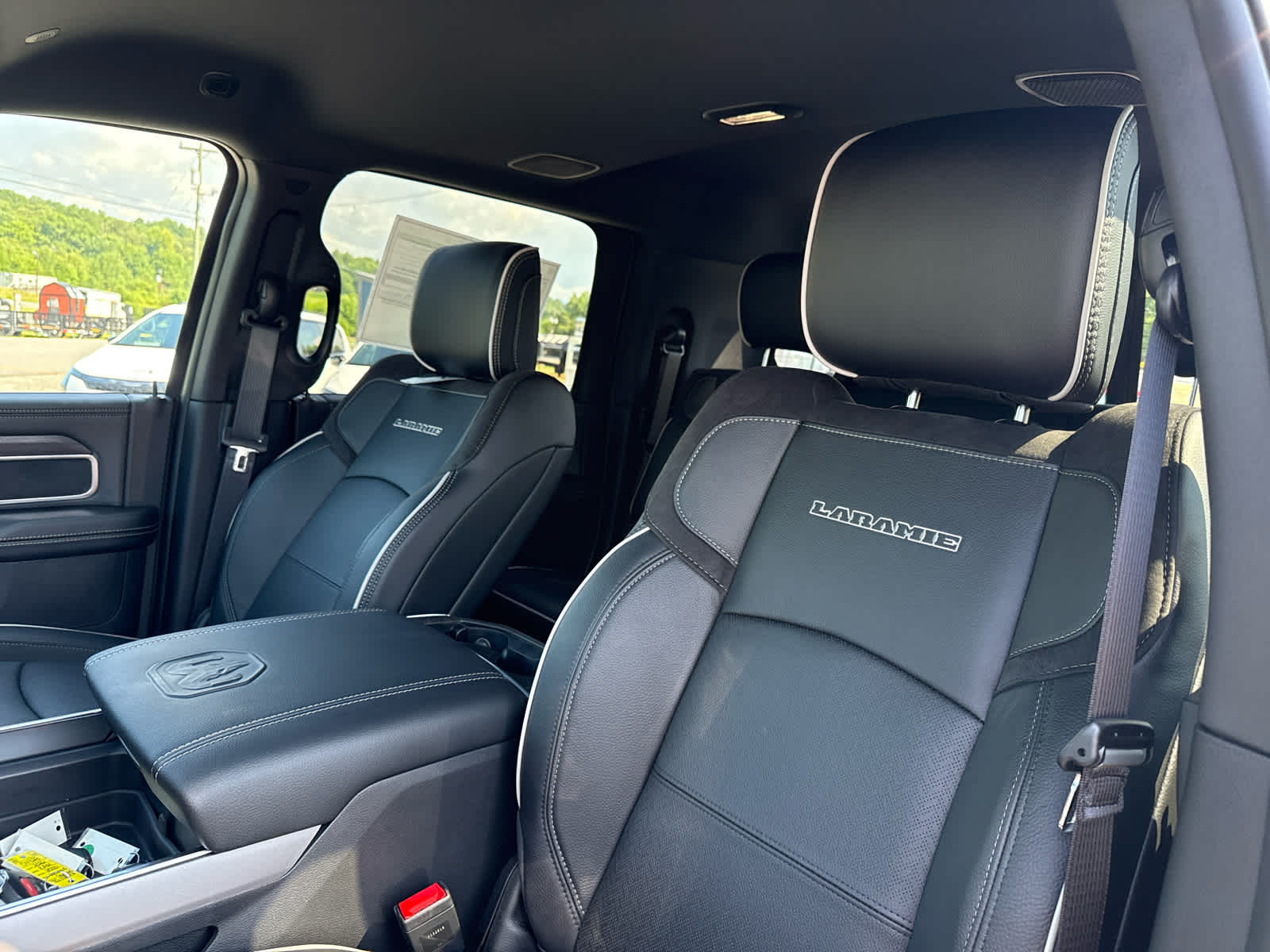 2026 RAM Ram 2500 RAM 2500 LARAMIE MEGA CAB 4X4 6'4' BOX