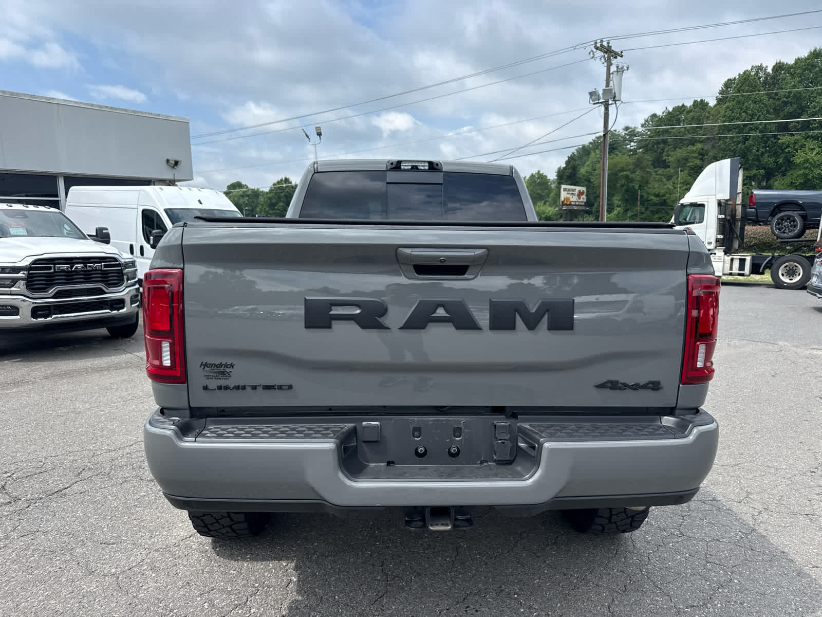 2026 RAM 2500 Limited Mega Cab 4x4 6'4' Box