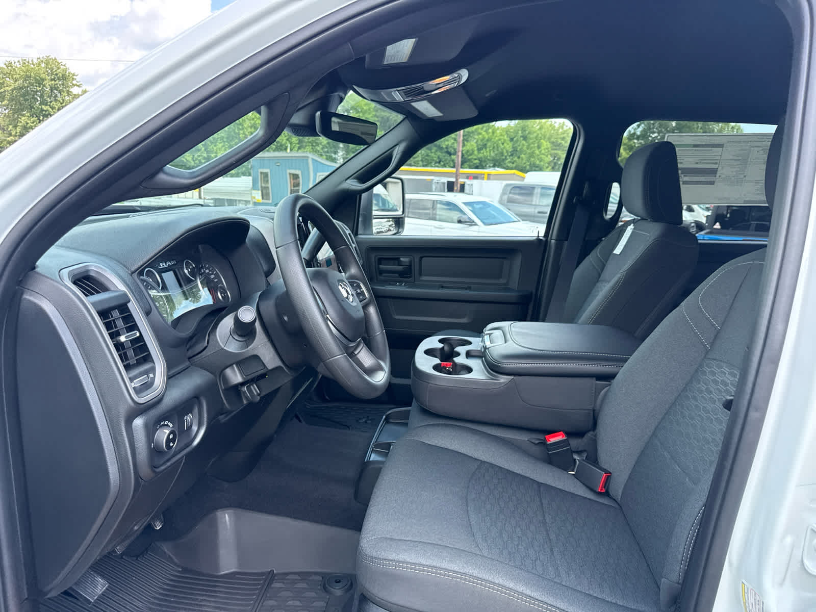 2026 RAM Ram 3500 RAM 3500 TRADESMAN CREW CAB 4X4 8' BOX
