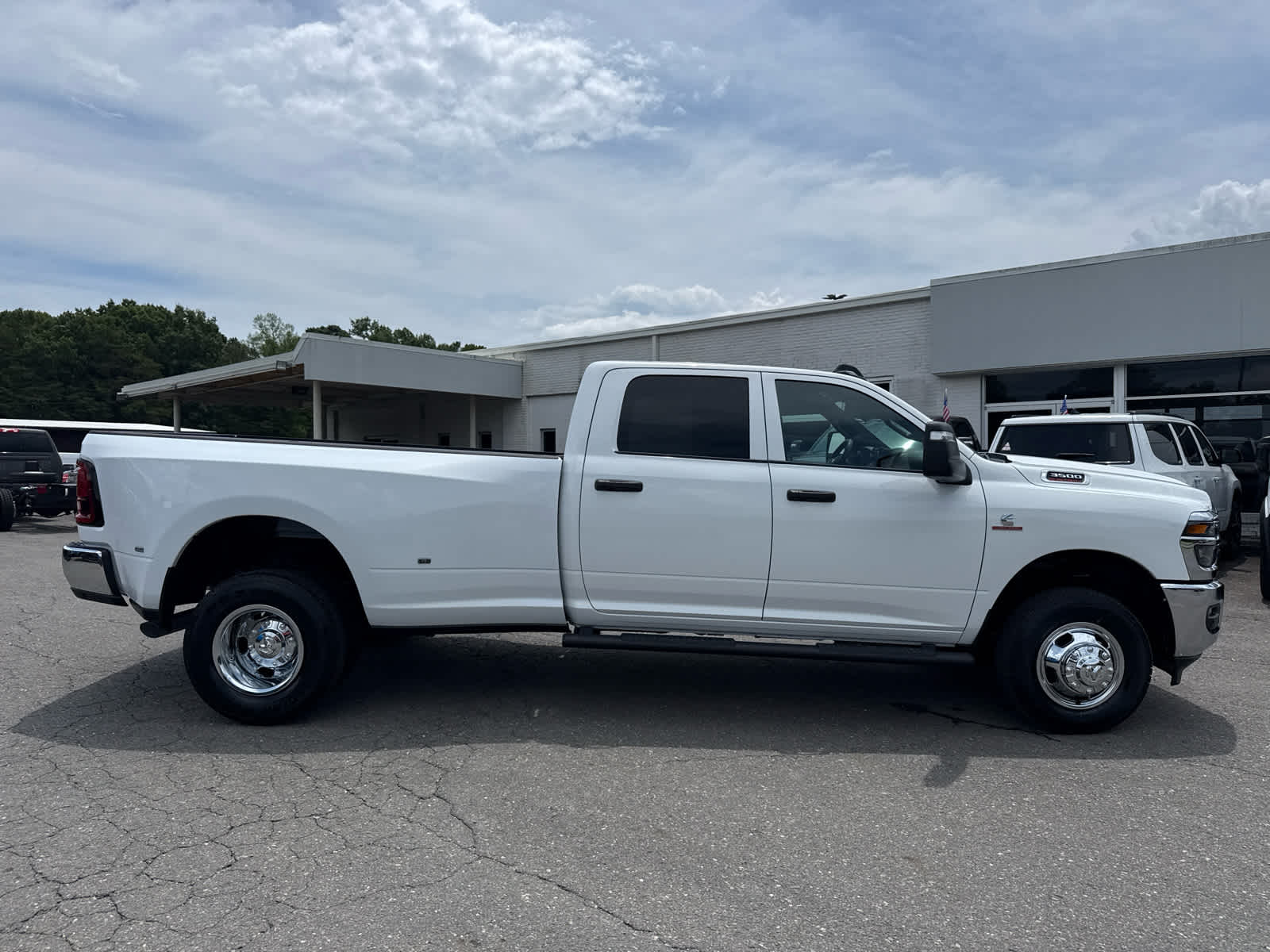 2026 RAM Ram 3500 RAM 3500 TRADESMAN CREW CAB 4X4 8' BOX