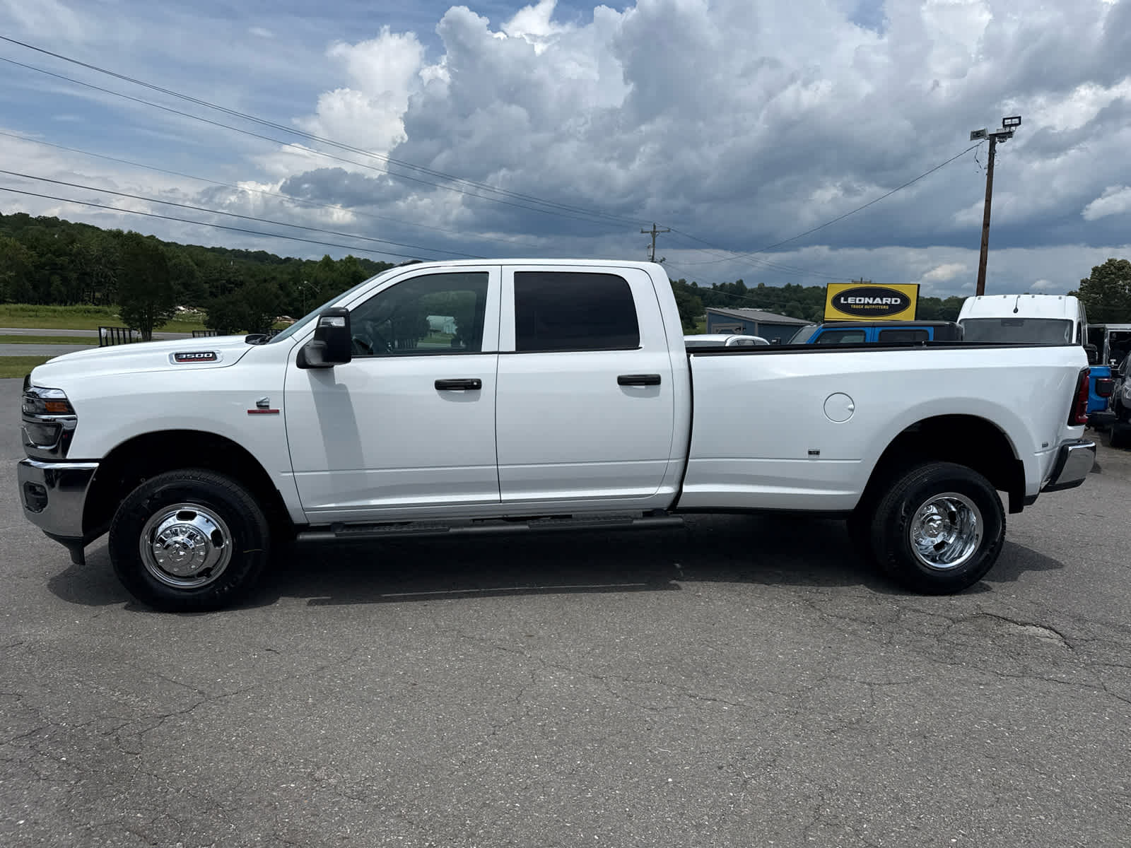 2026 RAM Ram 3500 RAM 3500 TRADESMAN CREW CAB 4X4 8' BOX