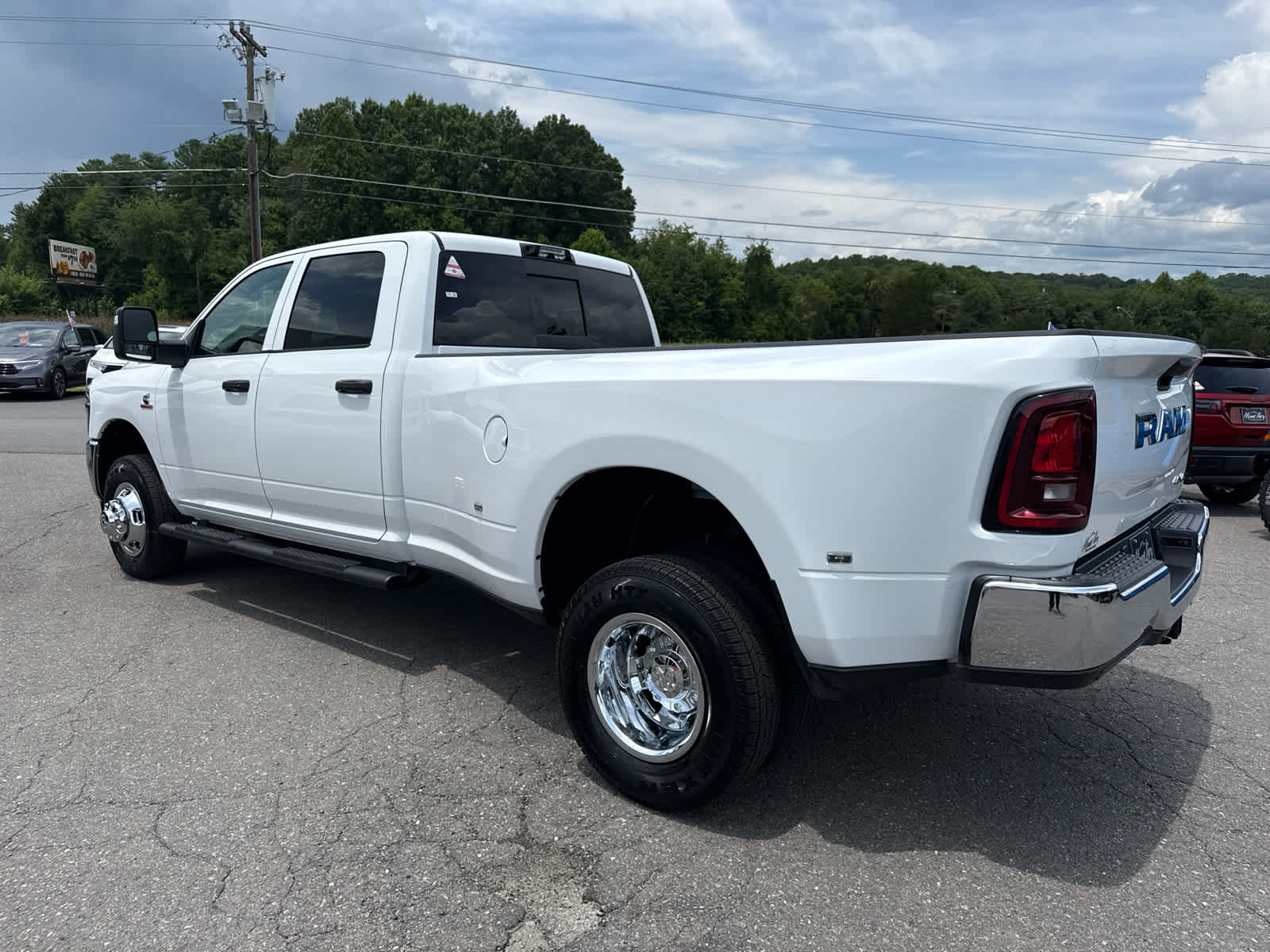 2026 RAM Ram 3500 RAM 3500 TRADESMAN CREW CAB 4X4 8' BOX