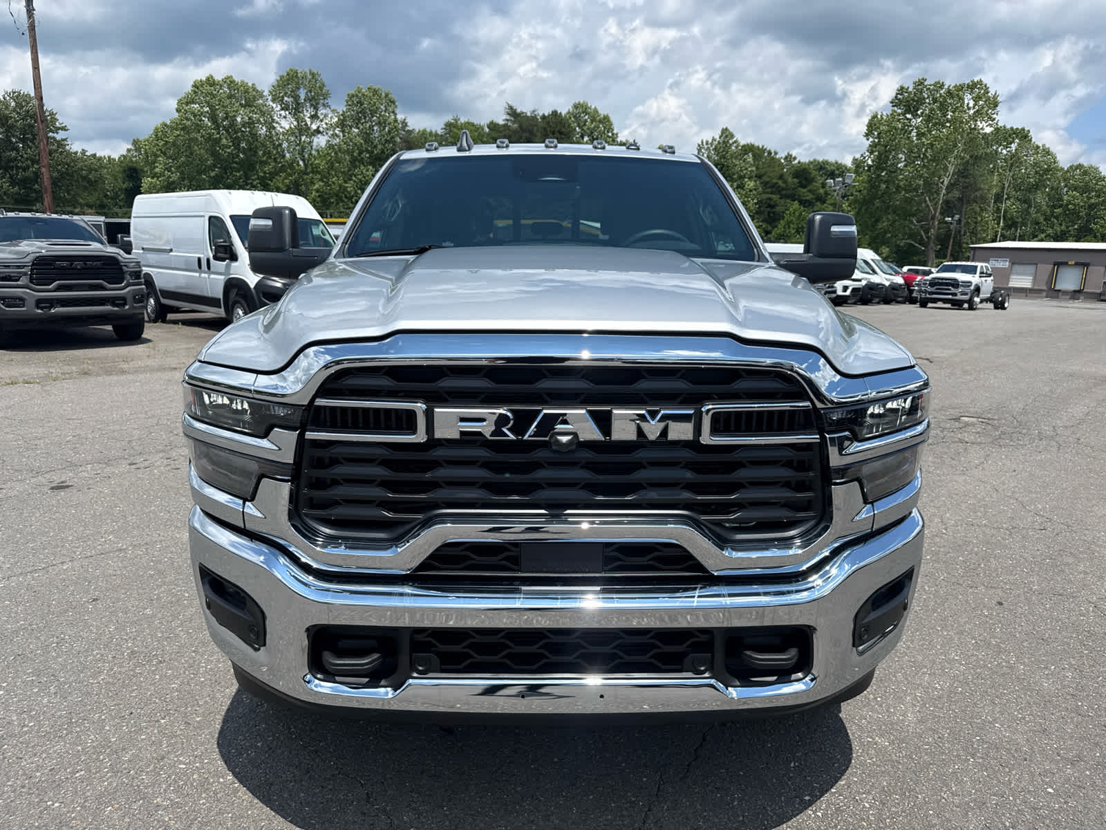 2026 RAM Ram 3500 RAM 3500 TRADESMAN CREW CAB 4X4 8' BOX