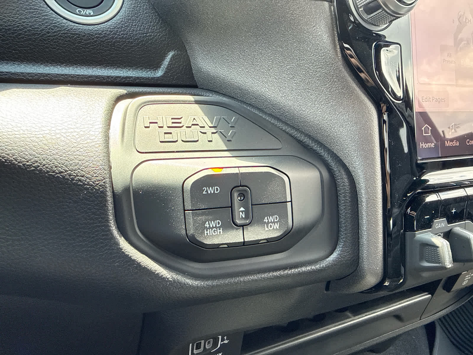 2026 RAM Ram 3500 RAM 3500 TRADESMAN CREW CAB 4X4 8' BOX