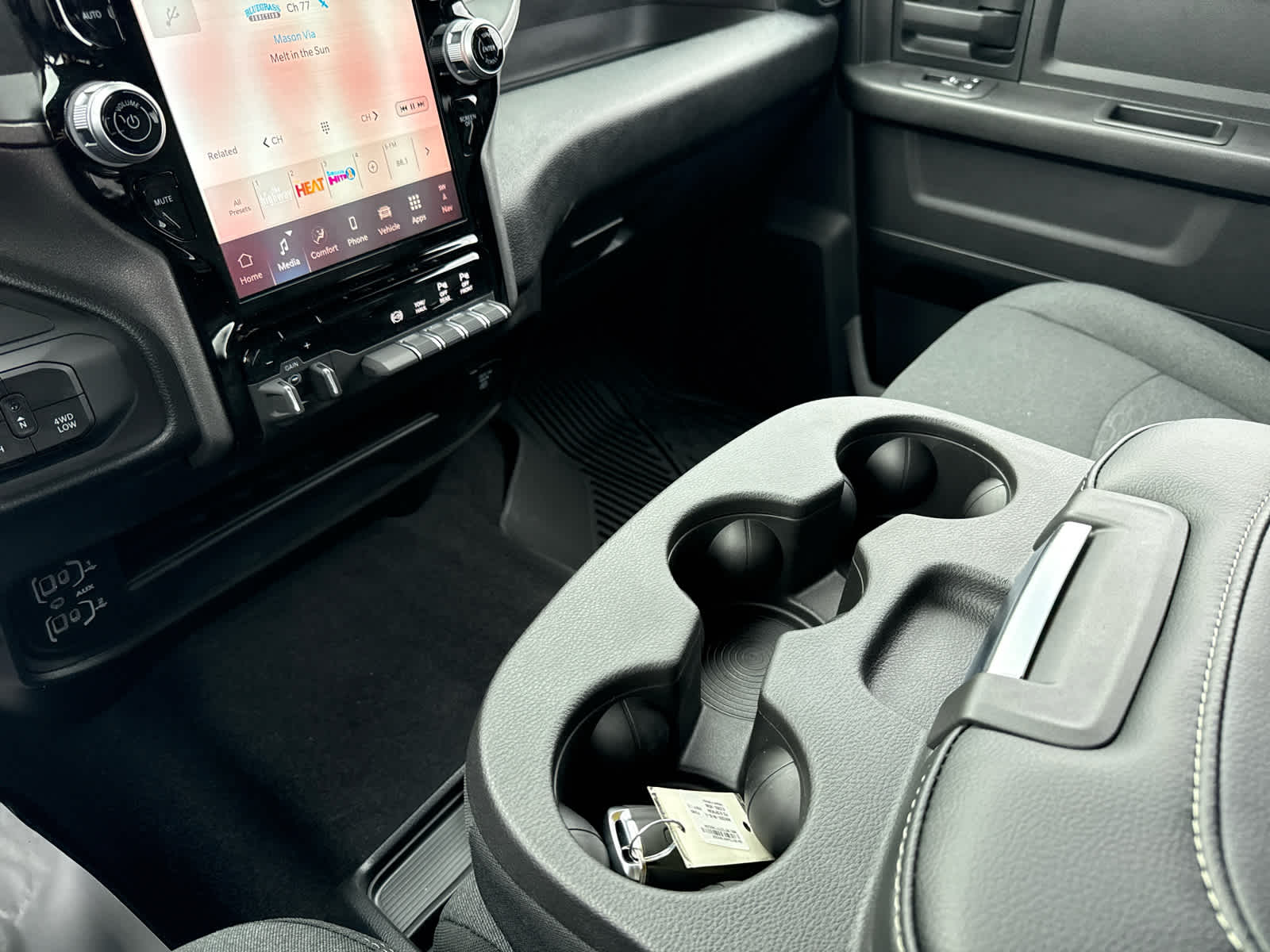 2026 RAM Ram 3500 RAM 3500 TRADESMAN CREW CAB 4X4 8' BOX