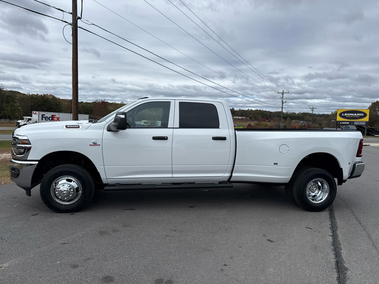 2026 RAM Ram 3500 RAM 3500 TRADESMAN CREW CAB 4X4 8' BOX