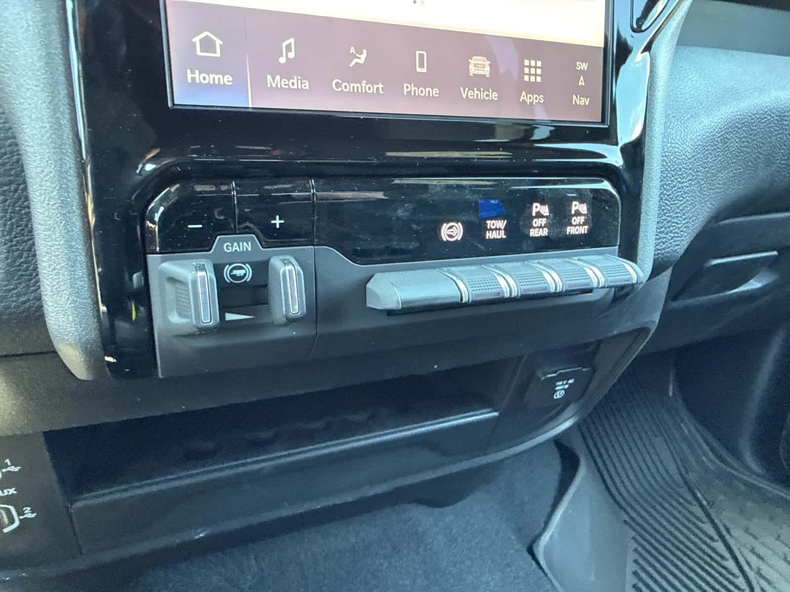 2026 RAM Ram 3500 RAM 3500 TRADESMAN CREW CAB 4X4 8' BOX