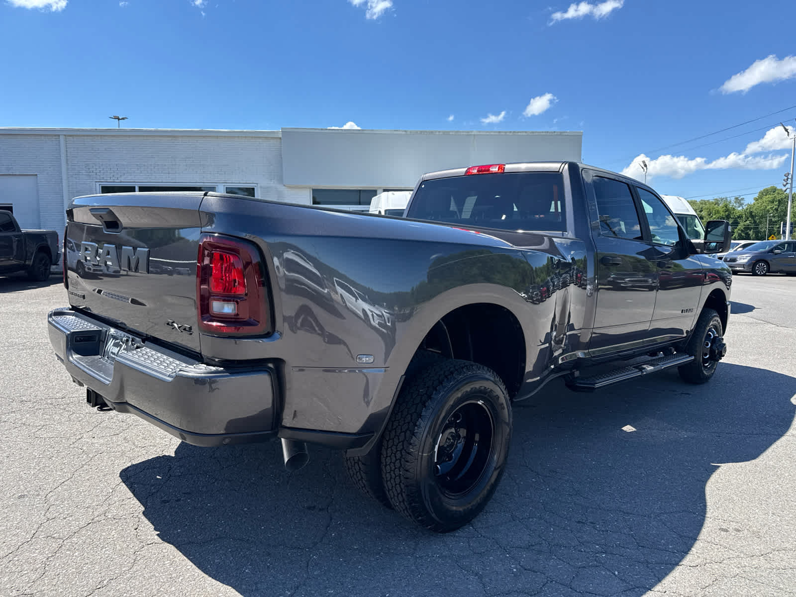 2026 RAM Ram 3500 RAM 3500 BIG HORN CREW CAB 4X4 8' BOX