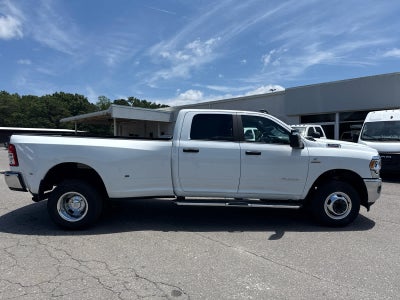 2024 RAM 3500 Big Horn Crew Cab 4x4 8' Box