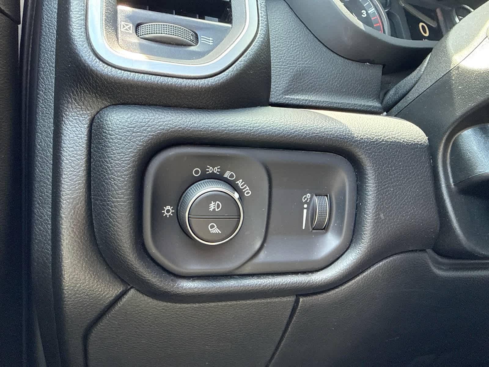 2024 RAM 3500 Big Horn Crew Cab 4x4 8' Box