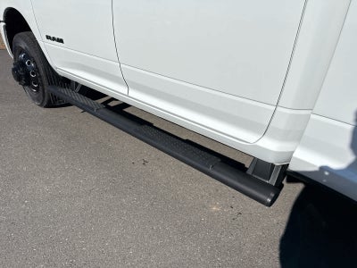 2024 RAM 3500 Laramie Crew Cab 4x4 8' Box