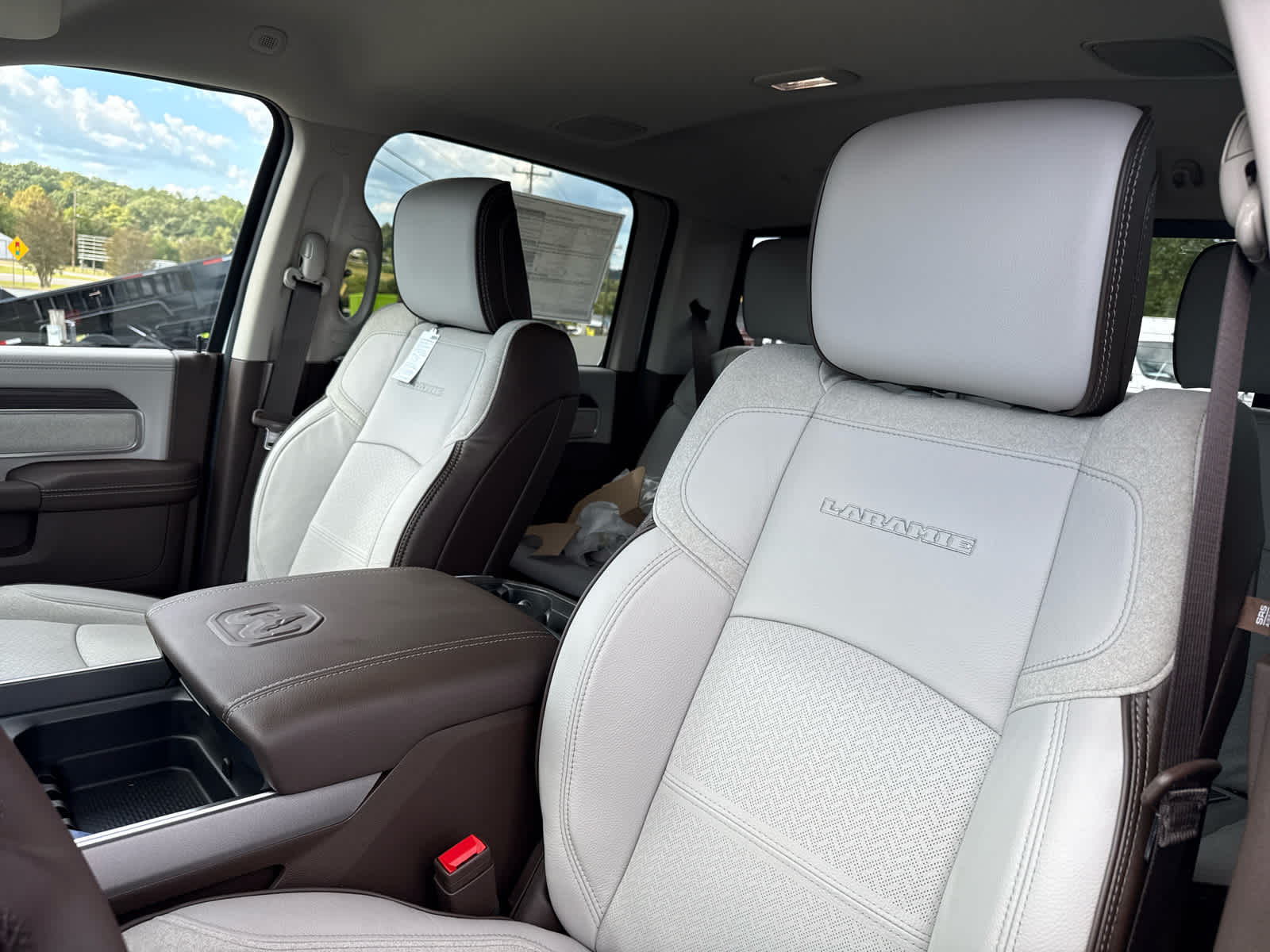 2026 RAM Ram 3500 RAM 3500 LARAMIE CREW CAB 4X4 8' BOX