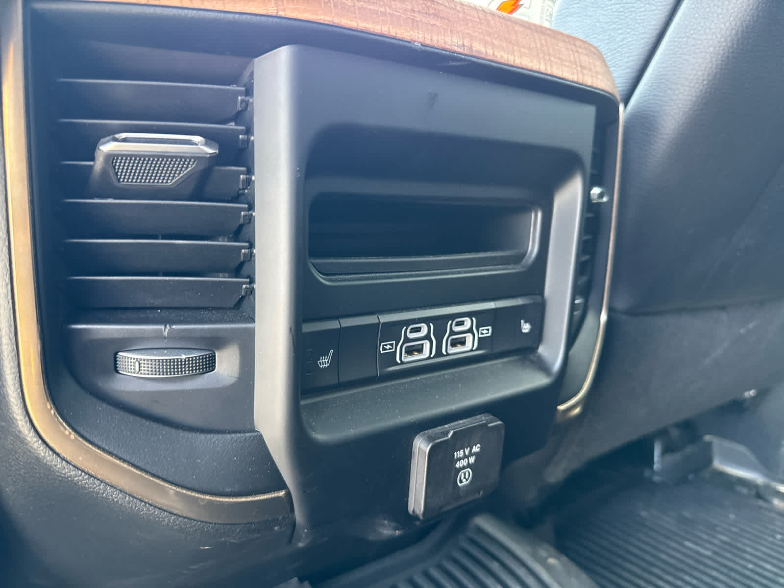 2024 RAM 3500 Limited Longhorn Mega Cab 4x4 6'4' Box