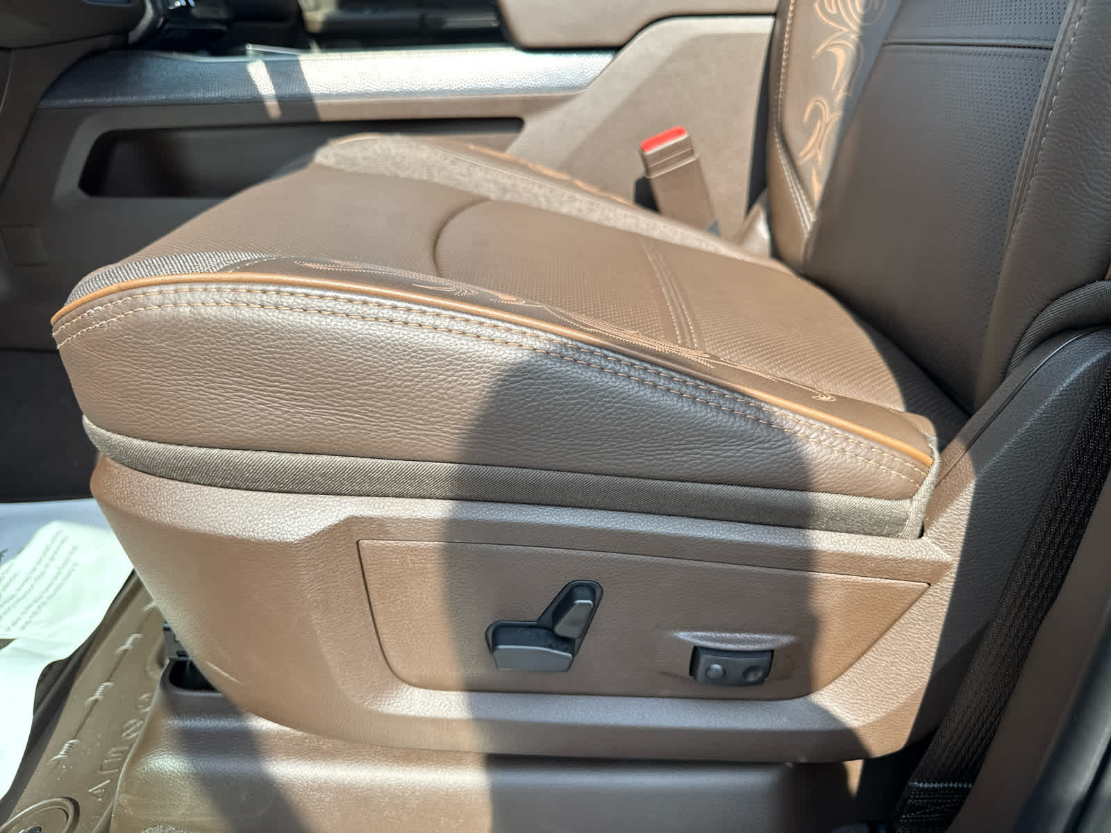 2026 RAM Ram 3500 RAM 3500 LIMITED LONGHORN CREW CAB 4X4 8' BOX