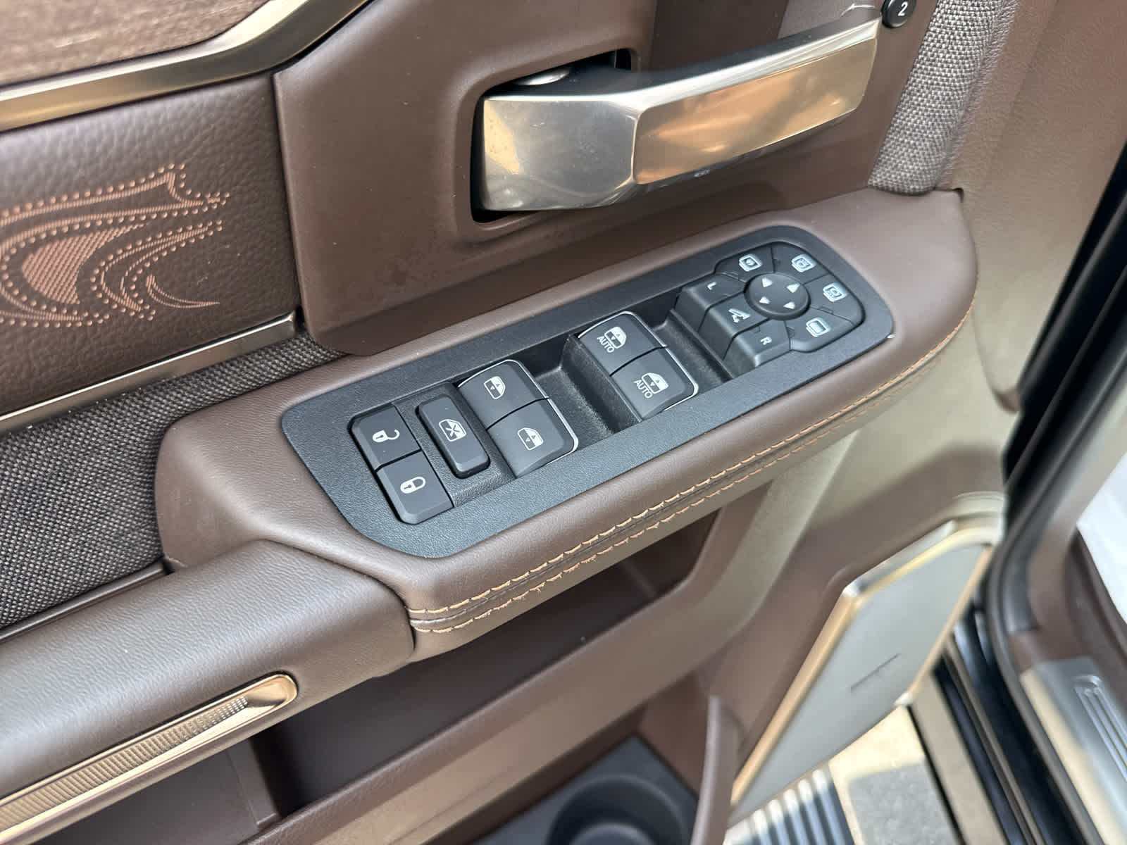 2026 RAM Ram 3500 RAM 3500 LIMITED LONGHORN CREW CAB 4X4 8' BOX