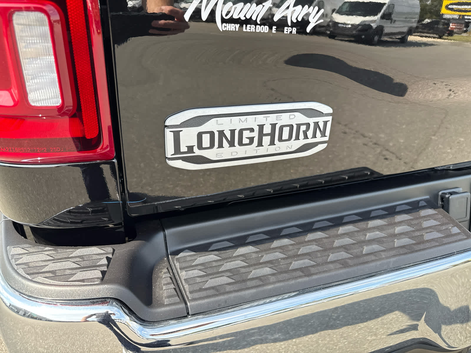 2026 RAM Ram 3500 RAM 3500 LIMITED LONGHORN CREW CAB 4X4 8' BOX