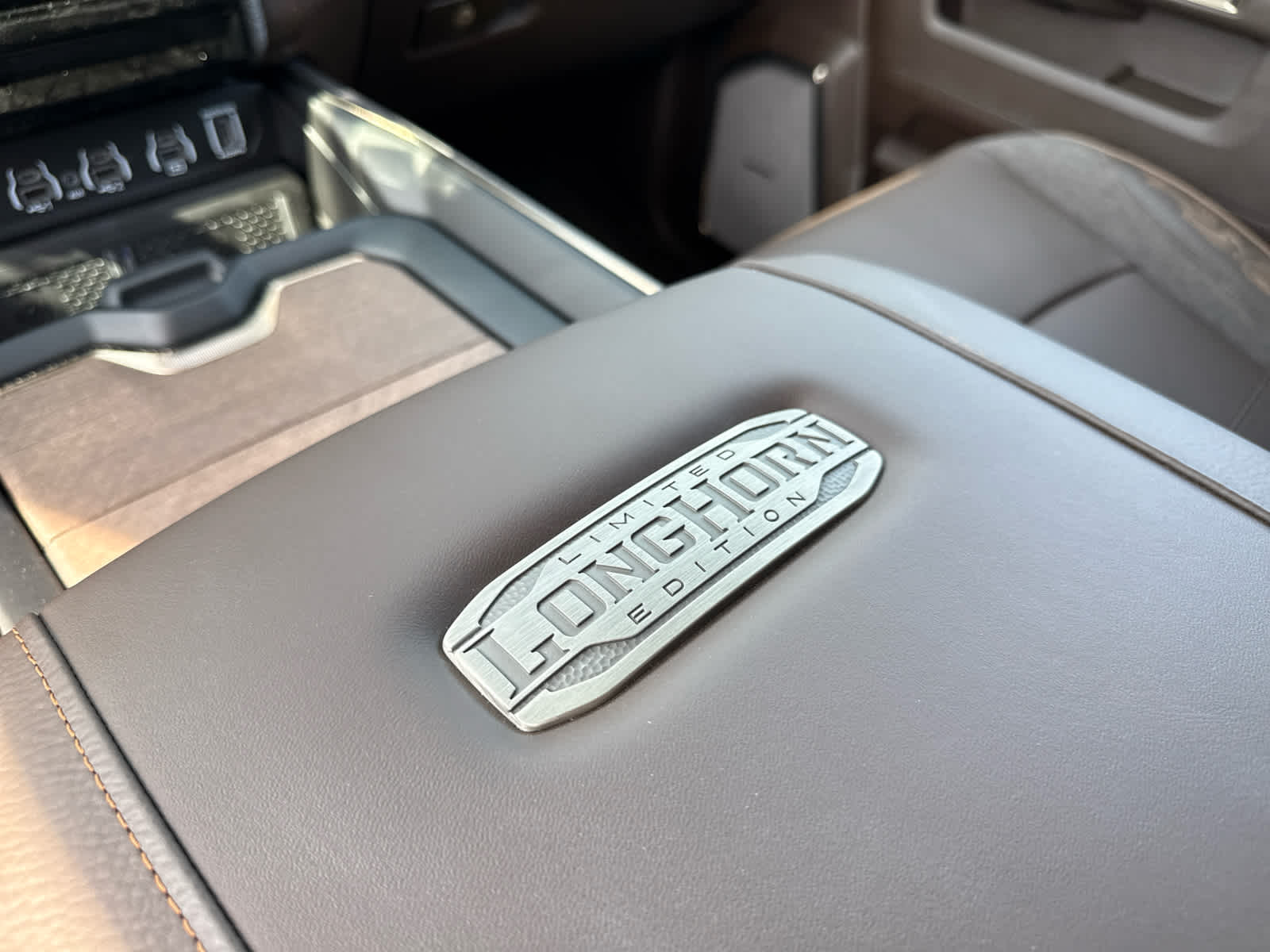 2026 RAM Ram 3500 RAM 3500 LIMITED LONGHORN CREW CAB 4X4 8' BOX