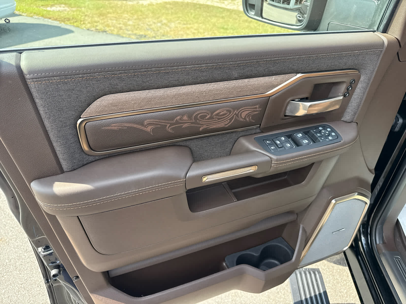 2026 RAM Ram 3500 RAM 3500 LIMITED LONGHORN CREW CAB 4X4 8' BOX