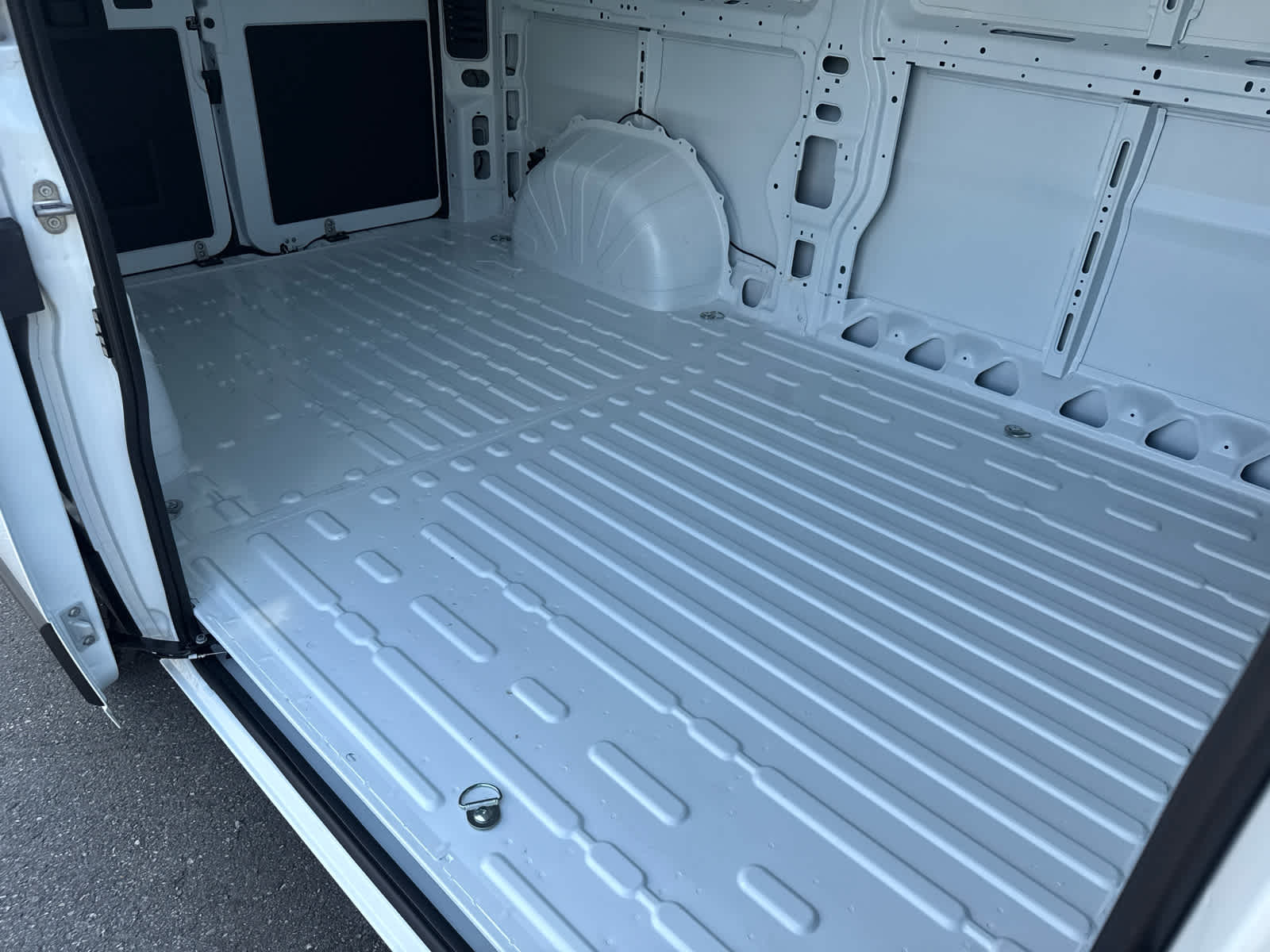 2026 RAM ProMaster 2500 RAM PROMASTER 2500 TRADESMAN CARGO VAN LOW ROOF 136' WB