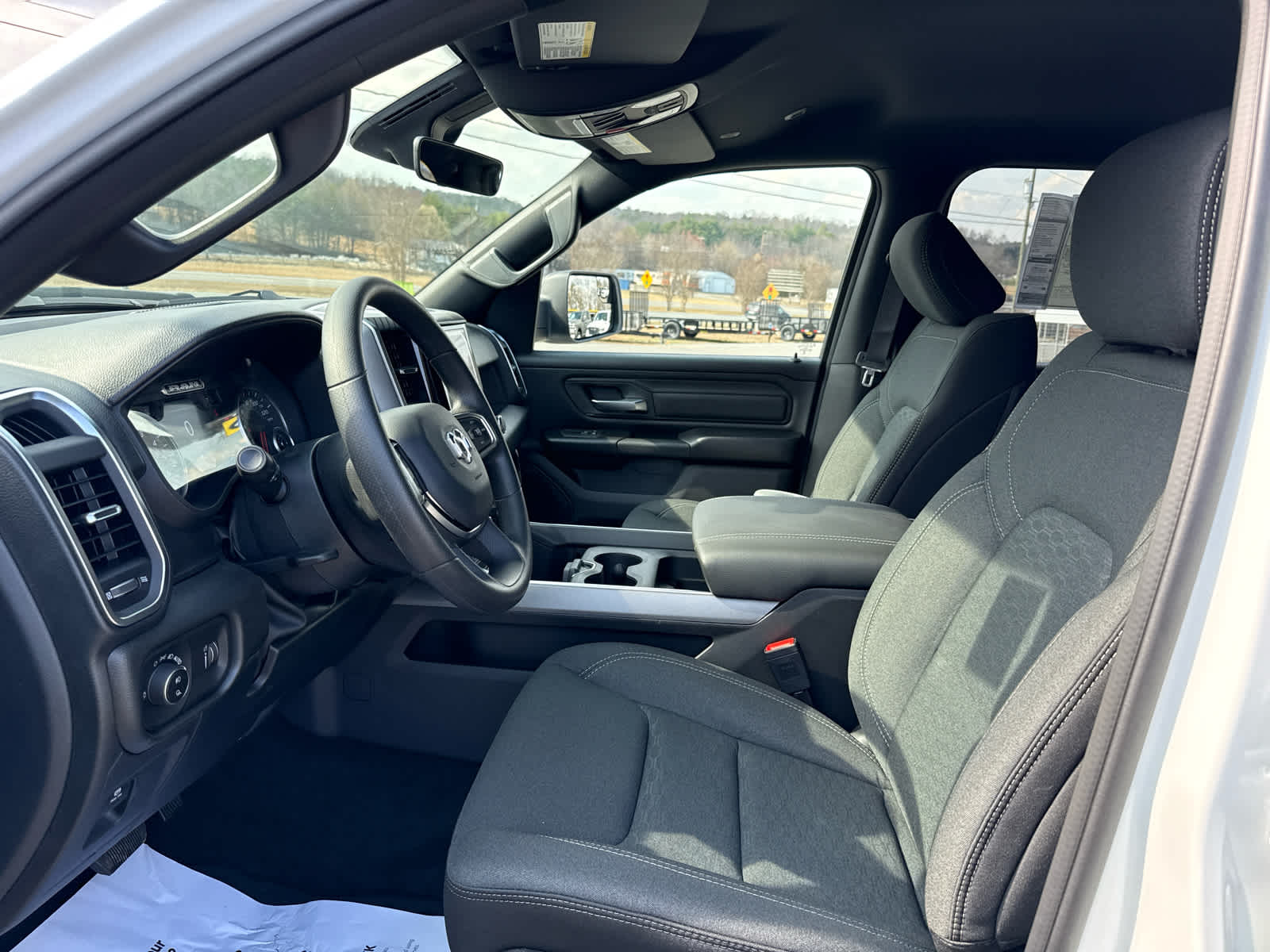 2026 RAM Ram 1500 RAM 1500 EXPRESS CREW CAB 4X4 5'7' BOX