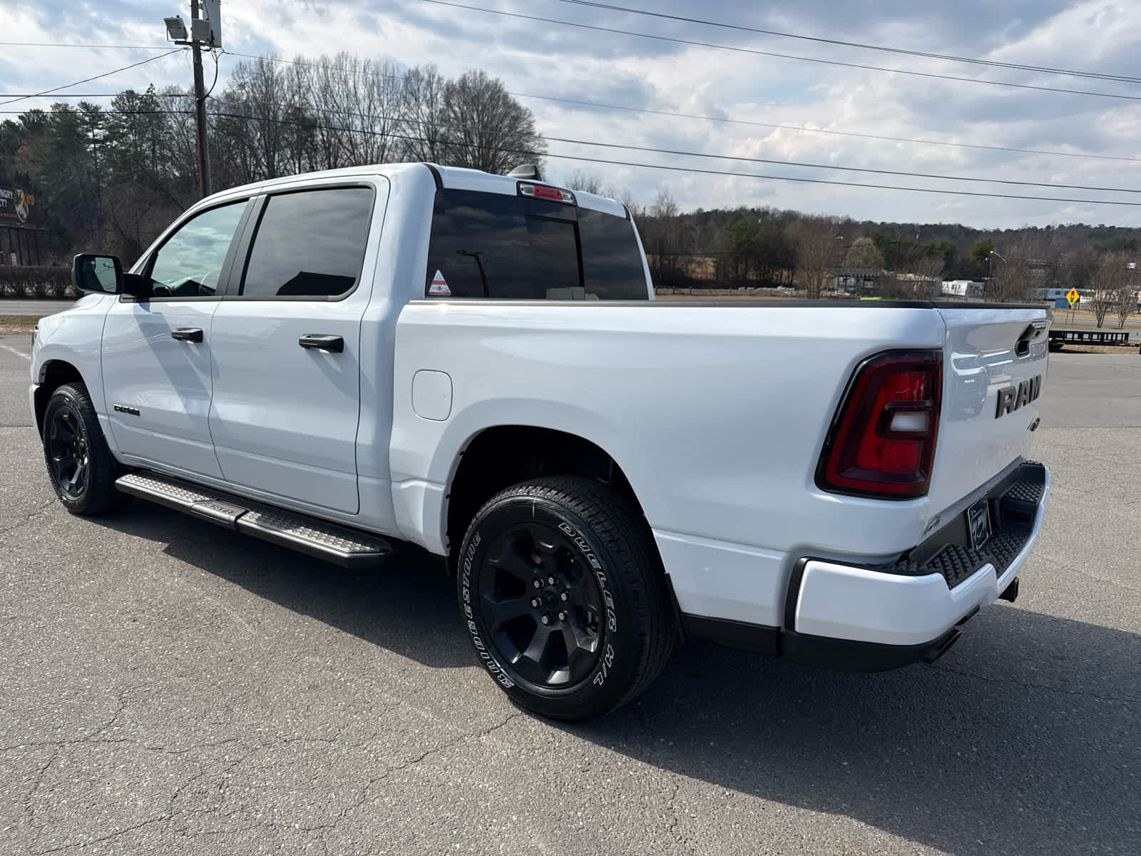 2026 RAM Ram 1500 RAM 1500 EXPRESS CREW CAB 4X4 5'7' BOX