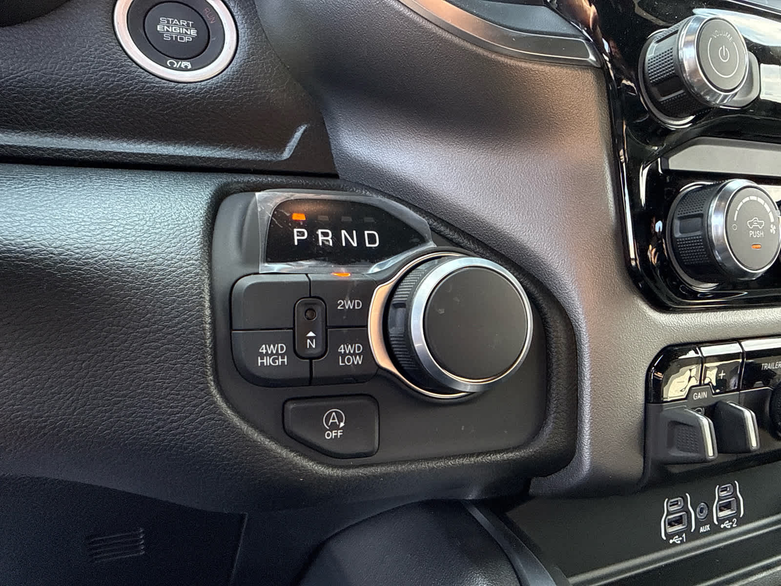 2026 RAM Ram 1500 RAM 1500 EXPRESS CREW CAB 4X4 5'7' BOX