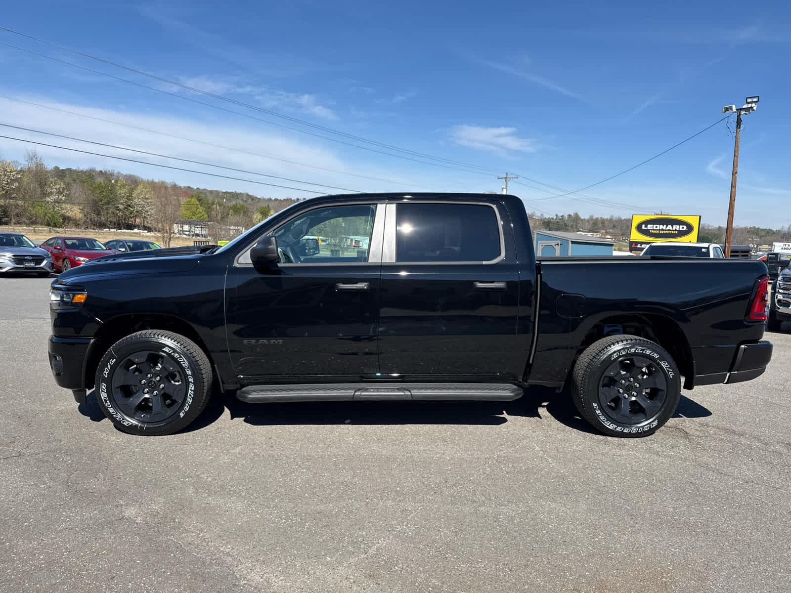 2026 RAM Ram 1500 RAM 1500 EXPRESS CREW CAB 4X4 5'7' BOX