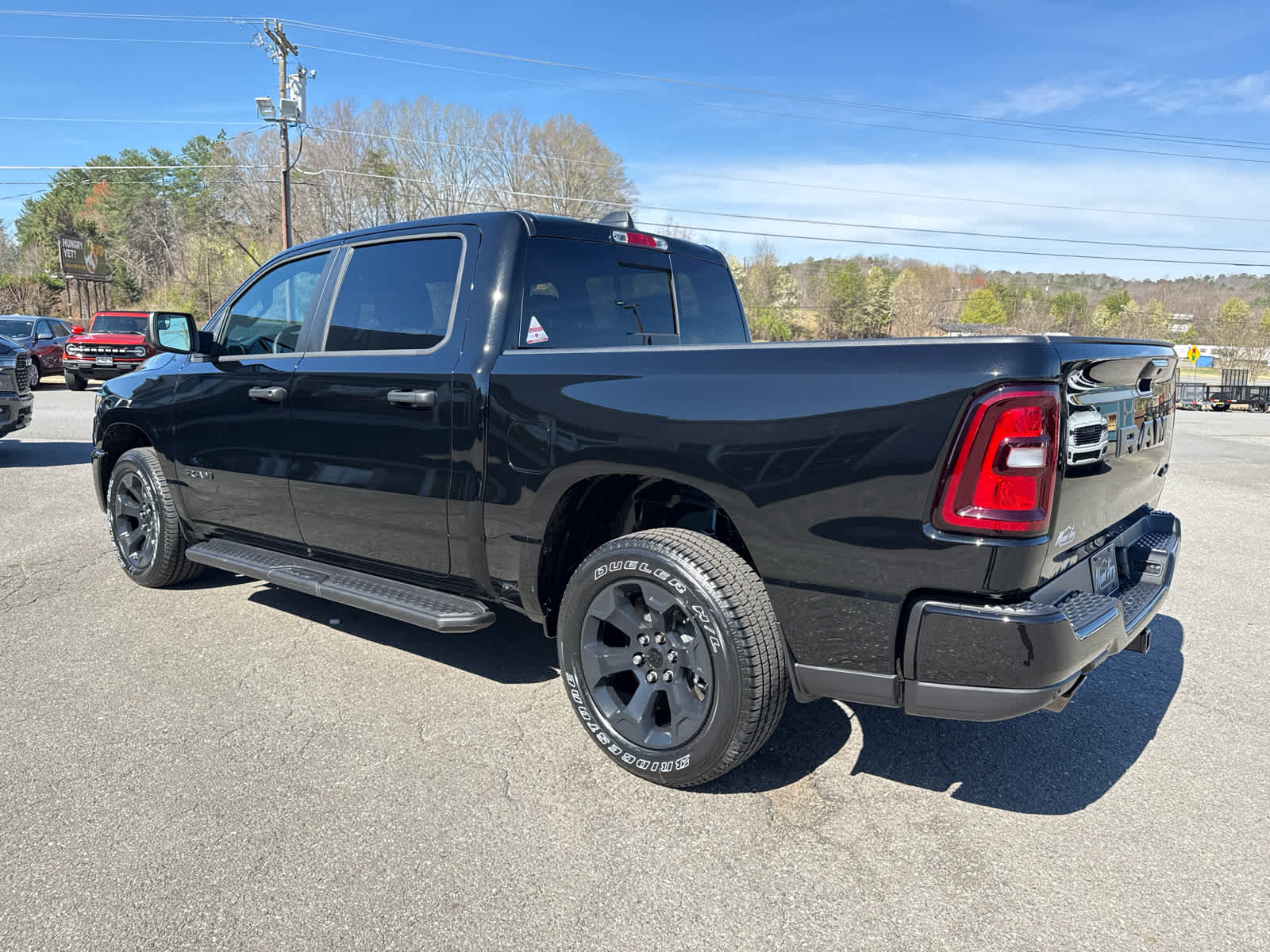 2026 RAM Ram 1500 RAM 1500 EXPRESS CREW CAB 4X4 5'7' BOX
