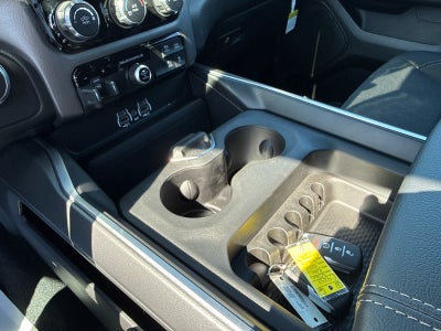 2026 RAM Ram 1500 RAM 1500 EXPRESS CREW CAB 4X4 5'7' BOX