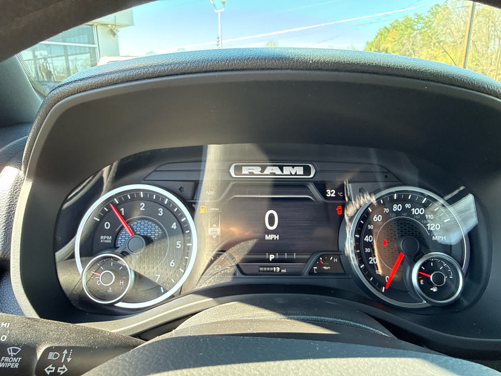 2026 RAM Ram 1500 RAM 1500 EXPRESS CREW CAB 4X4 5'7' BOX