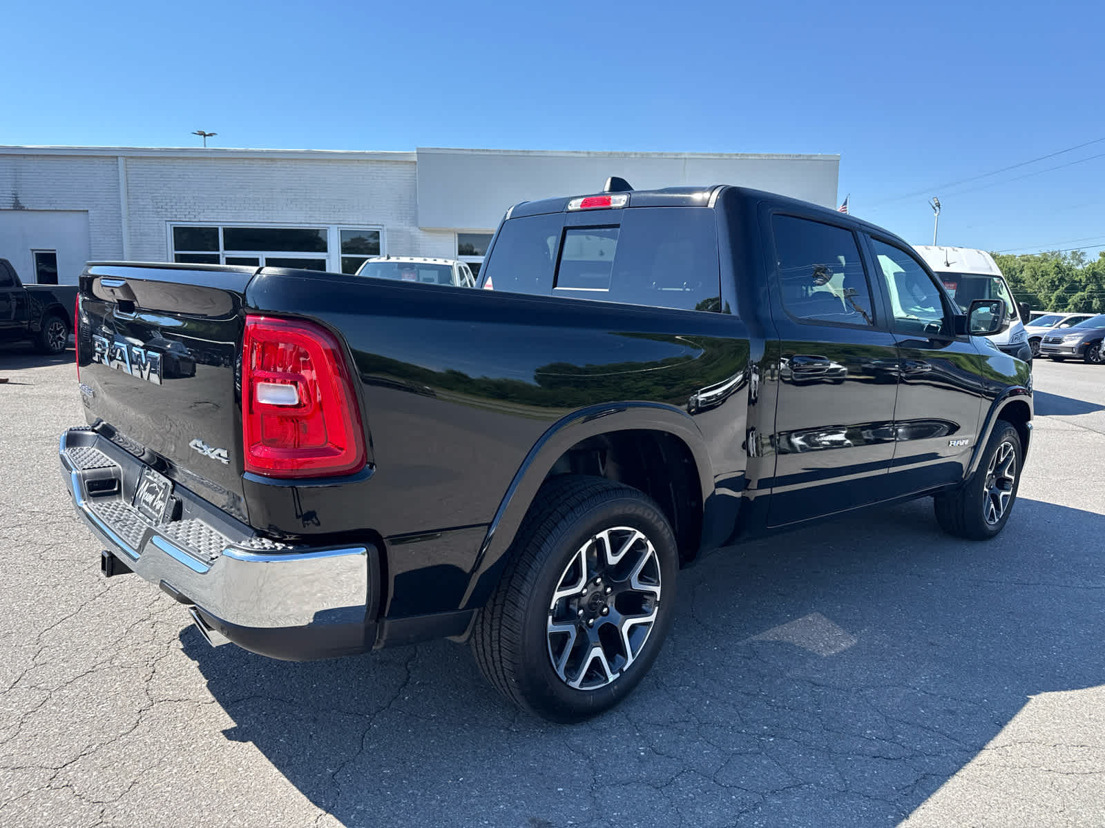 2026 RAM Ram 1500 RAM 1500 LARAMIE CREW CAB 4X4 5'7' BOX
