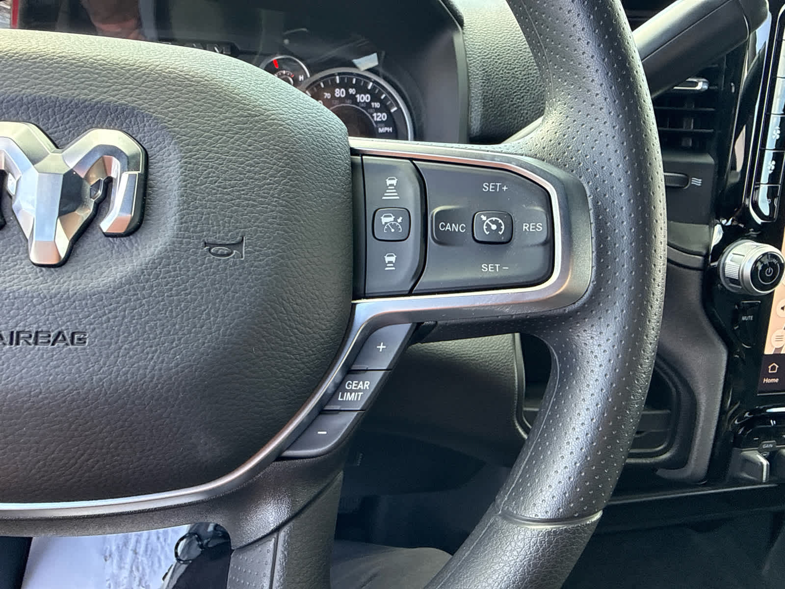 2026 RAM Ram 2500 RAM 2500 TRADESMAN CREW CAB 4X2 6'4' BOX