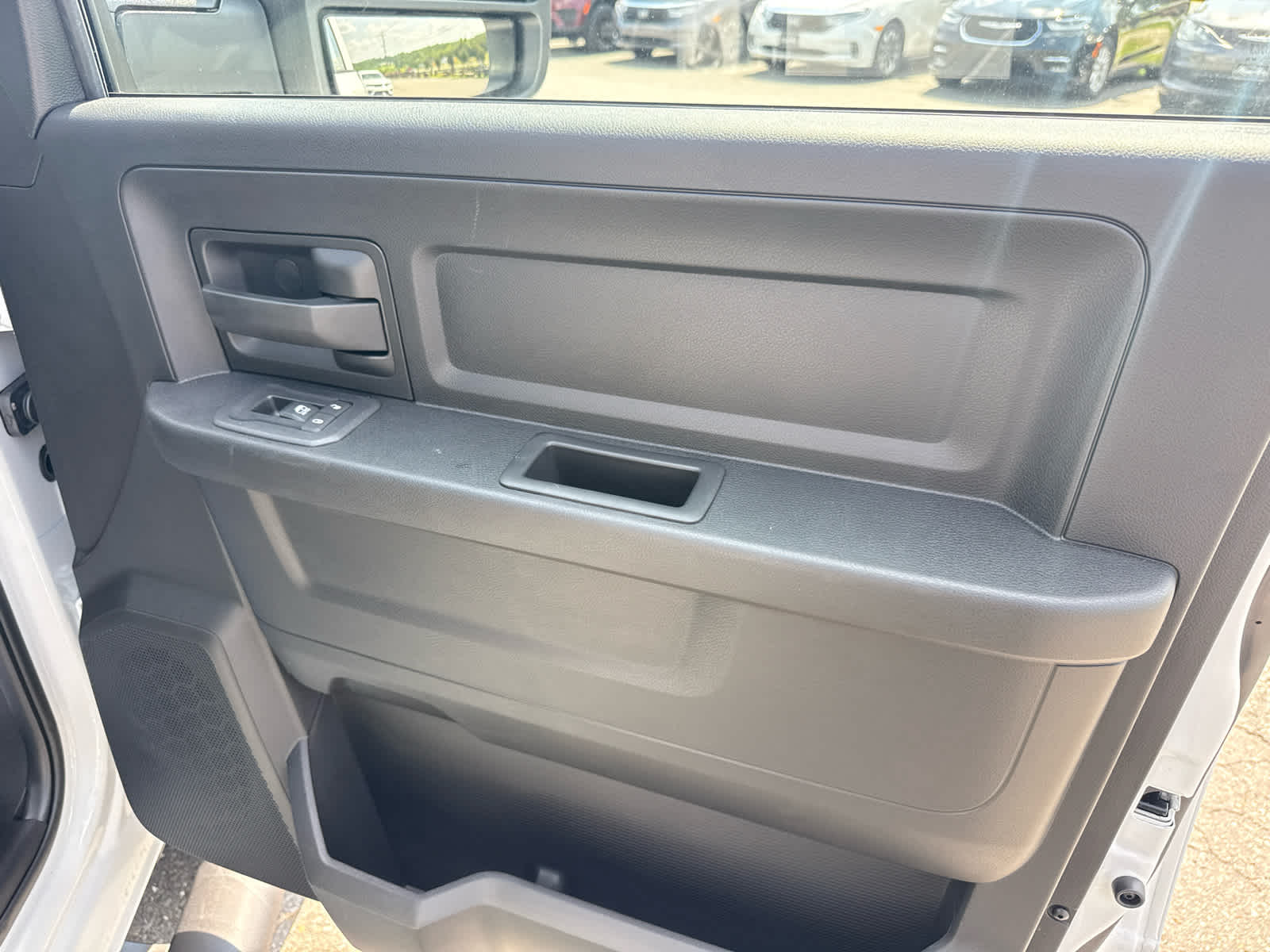 2026 RAM 2500 RAM 2500 TRADESMAN CREW CAB 4X4 6'4' BOX