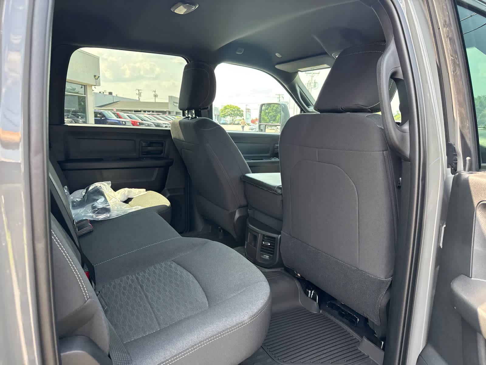 2026 RAM Ram 2500 RAM 2500 WARLOCK CREW CAB 4X4 6'4' BOX