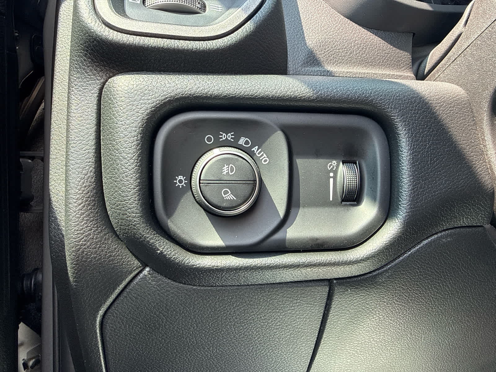 2026 RAM Ram 2500 RAM 2500 WARLOCK CREW CAB 4X4 6'4' BOX
