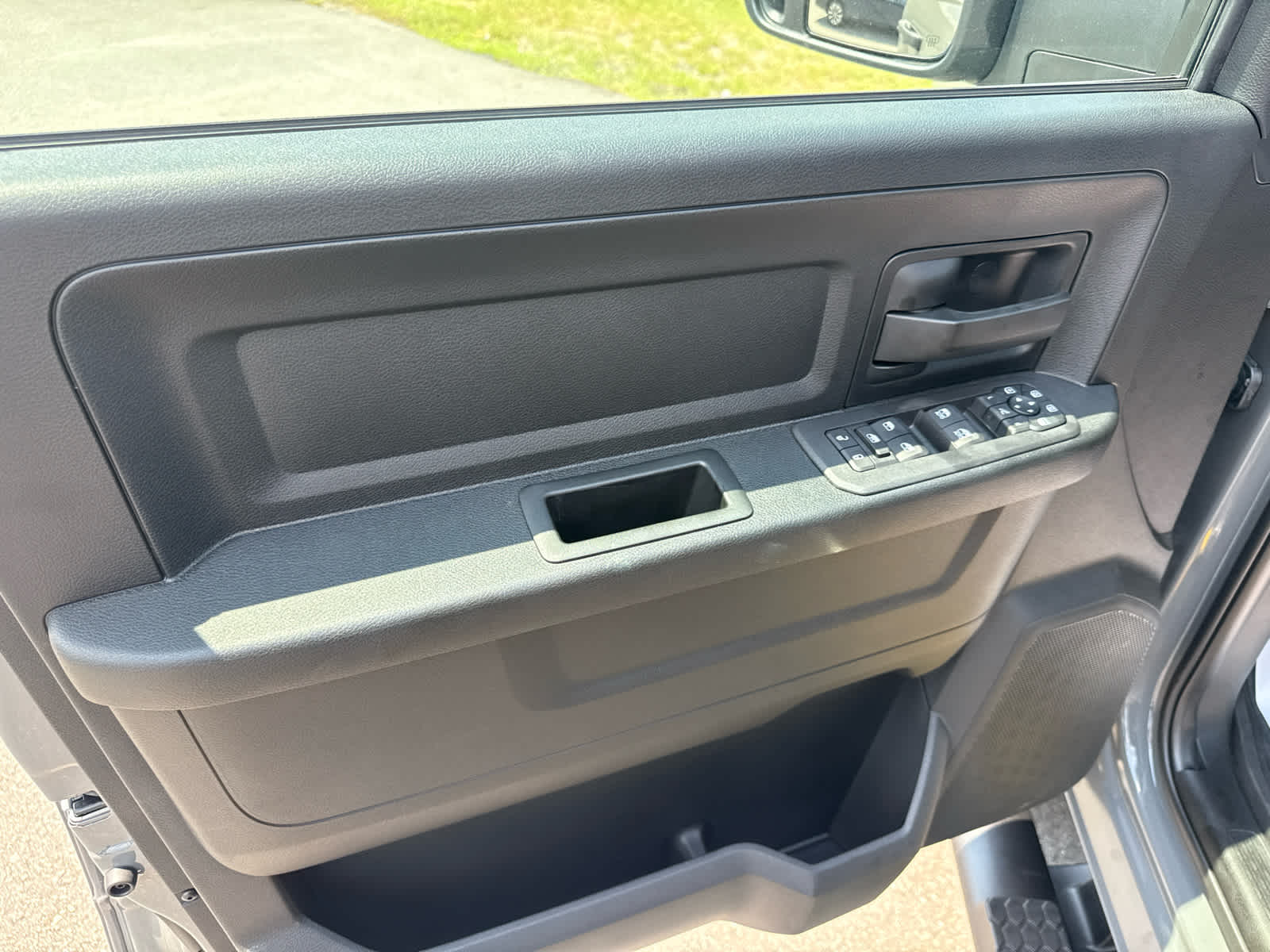 2026 RAM 2500 RAM 2500 BLACK EXPRESS CREW CAB 4X4 6'4' BOX