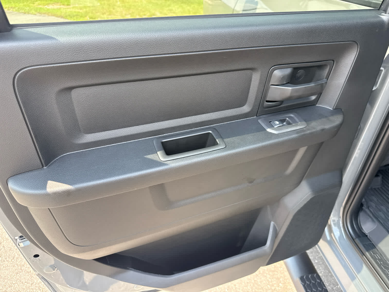 2026 RAM 2500 RAM 2500 BLACK EXPRESS CREW CAB 4X4 6'4' BOX