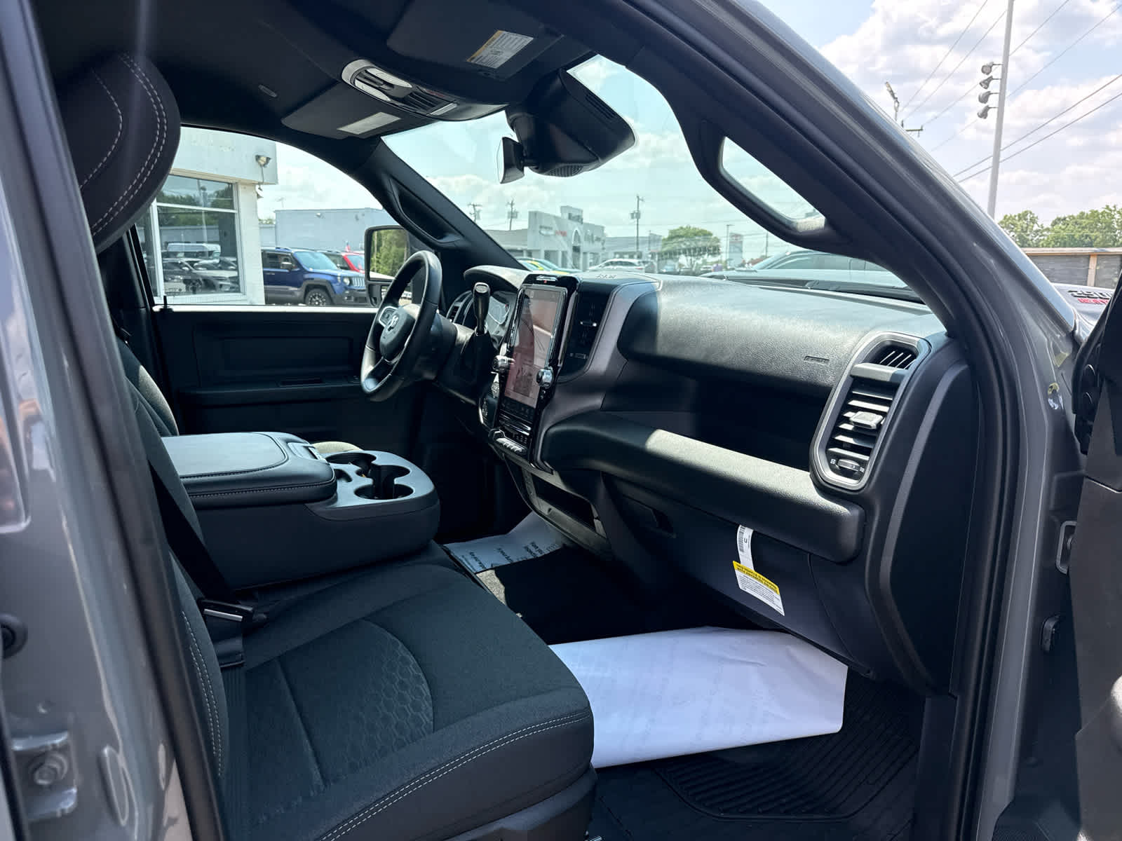 2026 RAM 2500 RAM 2500 BLACK EXPRESS CREW CAB 4X4 6'4' BOX