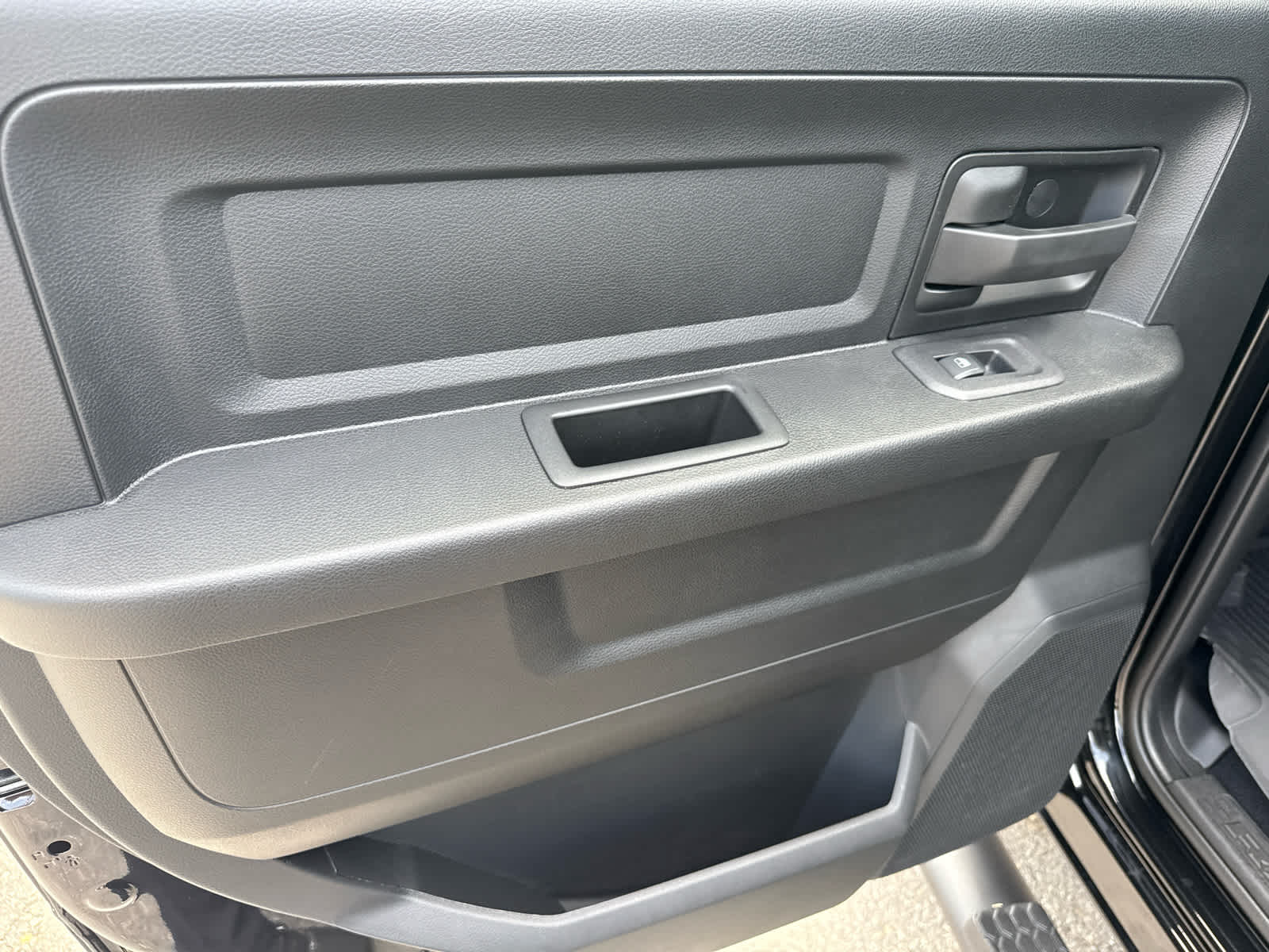 2026 RAM Ram 2500 RAM 2500 BLACK EXPRESS CREW CAB 4X4 6'4' BOX