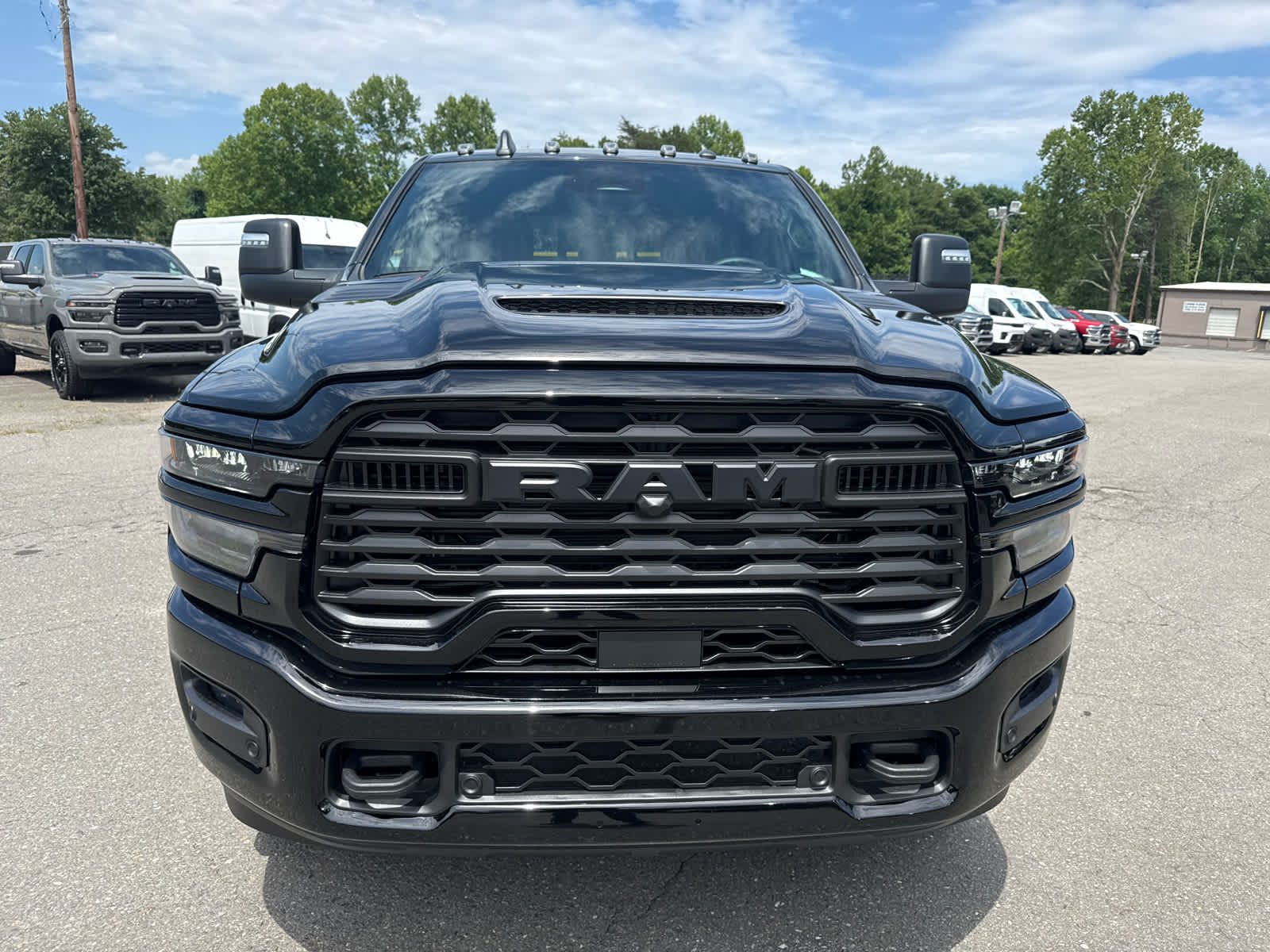 2026 RAM Ram 2500 RAM 2500 BLACK EXPRESS CREW CAB 4X4 6'4' BOX