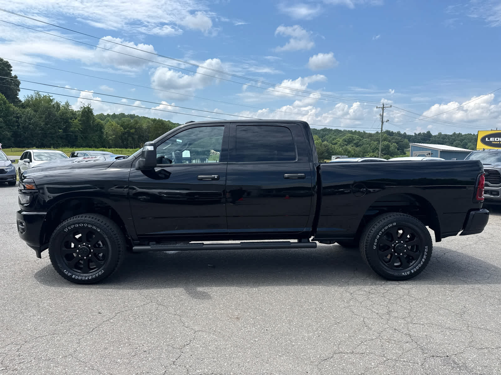 2026 RAM Ram 2500 RAM 2500 BLACK EXPRESS CREW CAB 4X4 6'4' BOX