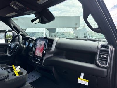 2026 RAM Ram 2500 RAM 2500 BLACK EXPRESS CREW CAB 4X4 6'4' BOX