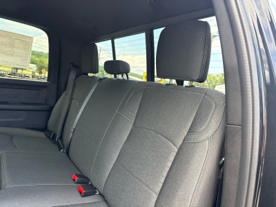 2026 RAM Ram 2500 RAM 2500 BLACK EXPRESS CREW CAB 4X4 6'4' BOX