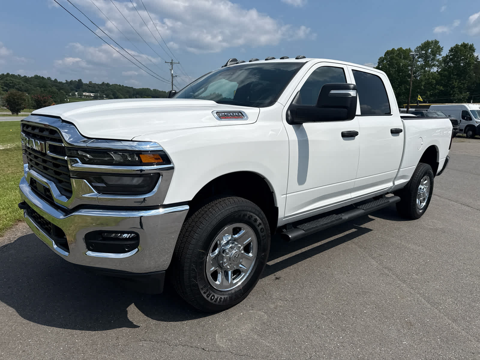 2026 RAM 2500 RAM 2500 TRADESMAN CREW CAB 4X4 6'4' BOX