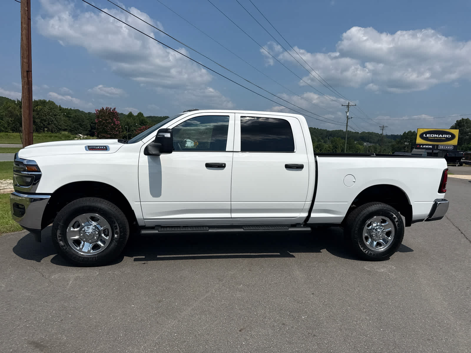 2026 RAM 2500 RAM 2500 TRADESMAN CREW CAB 4X4 6'4' BOX