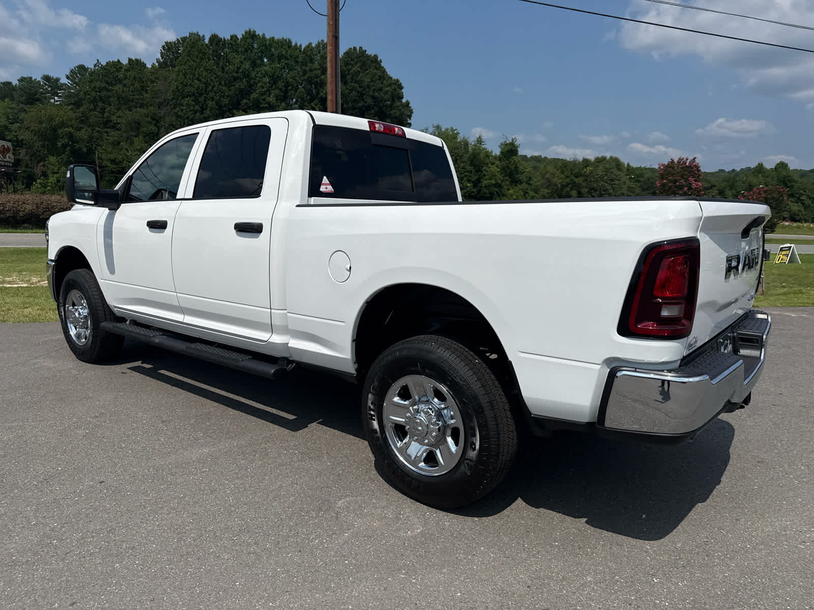 2026 RAM 2500 RAM 2500 TRADESMAN CREW CAB 4X4 6'4' BOX