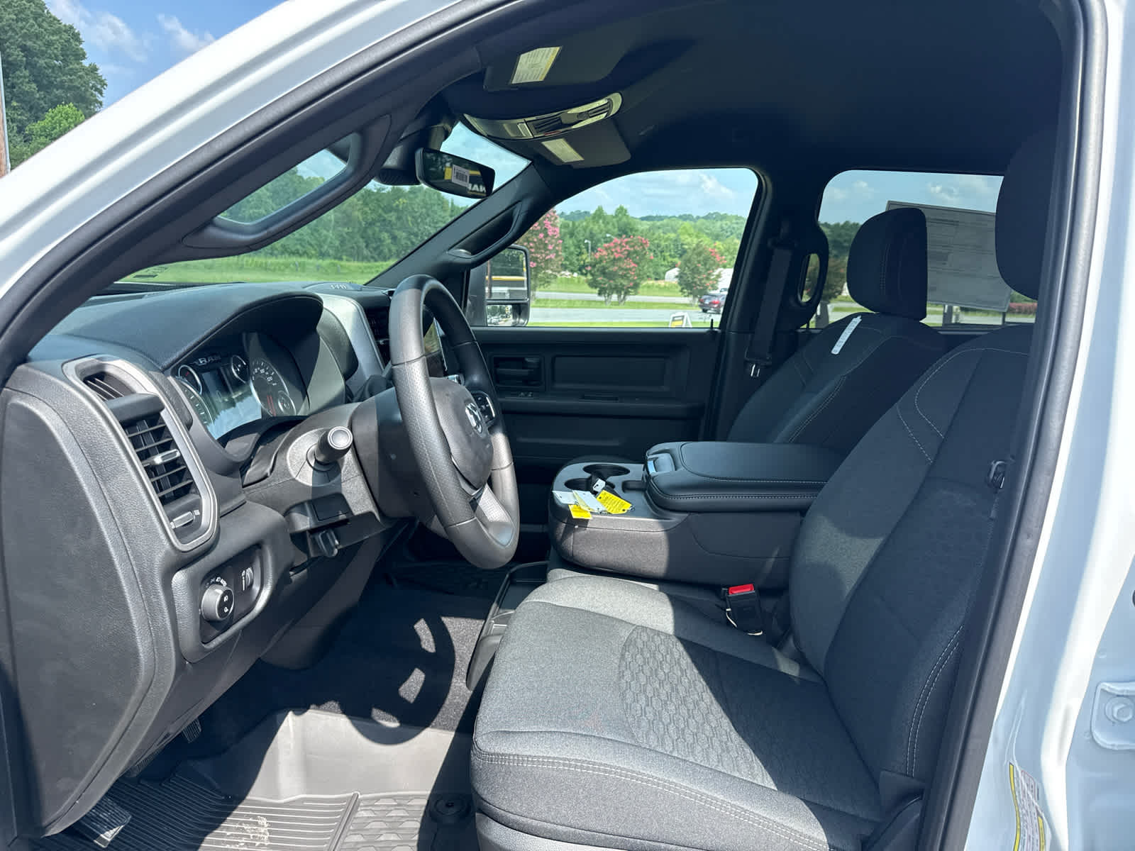 2026 RAM Ram 2500 RAM 2500 TRADESMAN CREW CAB 4X4 6'4' BOX